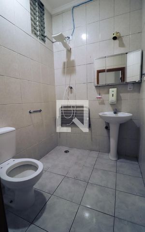 Casa à venda com 520m², 6 quartos e 4 vagasPiso 1: Suíte