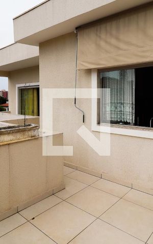 Casa à venda com 520m², 6 quartos e 4 vagasPiso 2:  Varanda