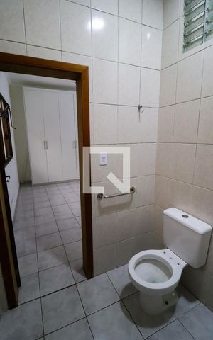 Casa à venda com 520m², 6 quartos e 4 vagasPiso 1: Suíte
