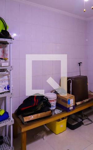 Casa à venda com 520m², 6 quartos e 4 vagasPiso 1:  Depósito