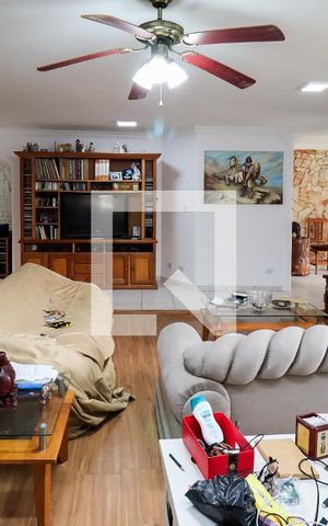 Casa à venda com 520m², 6 quartos e 4 vagasPiso 1: Sala 1