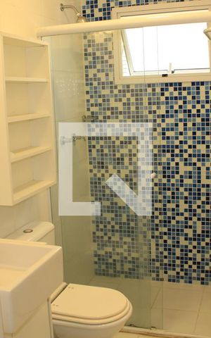 Casa de condomínio para alugar com 180m², 4 quartos e 3 vagasBanheiro