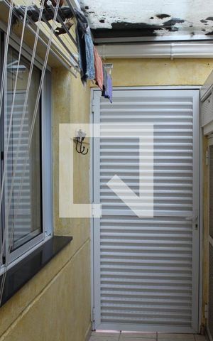 Casa de condomínio para alugar com 180m², 4 quartos e 3 vagasLavanderia