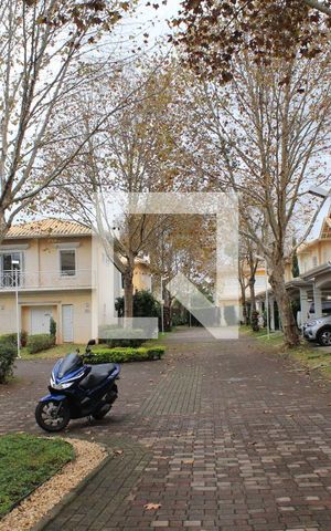 Casa de condomínio para alugar com 180m², 4 quartos e 3 vagasVista da Rua