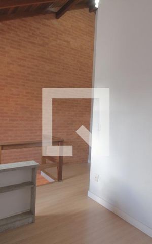 Casa de condomínio à venda com 80m², 1 quarto e 1 vagaCall work