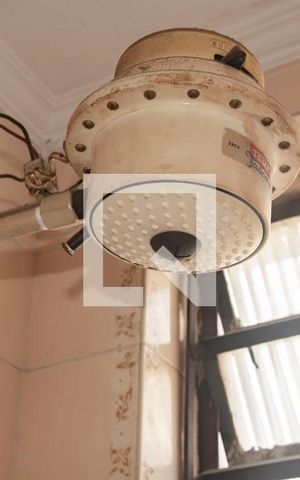 Casa à venda com 200m², 3 quartos e 3 vagasBanheiro de Serviço