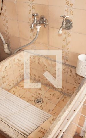 Casa à venda com 200m², 3 quartos e 3 vagasÁrea de Serviço