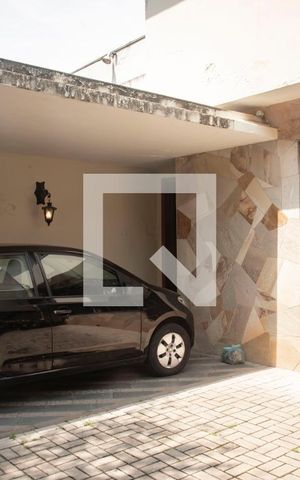 Casa à venda com 200m², 3 quartos e 3 vagasGaragem