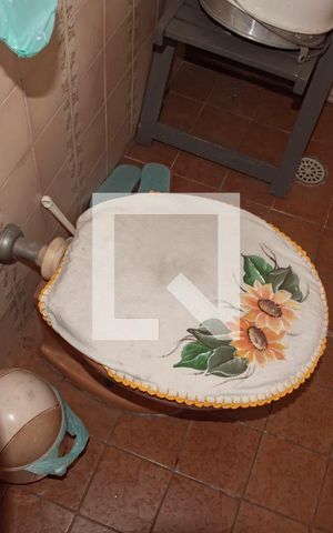 Casa à venda com 200m², 3 quartos e 3 vagasBanheiro de Serviço