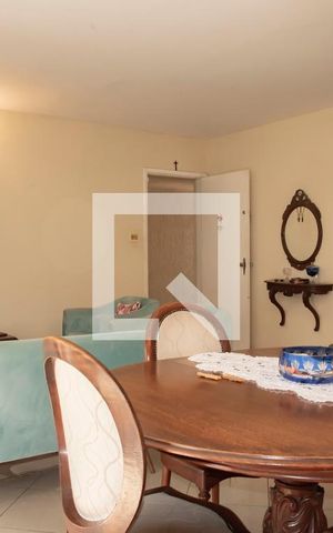 Casa à venda com 200m², 3 quartos e 3 vagasSala