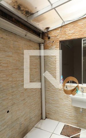 Casa para alugar com 70m², 2 quartos e 1 vagaÁrea de Serviço