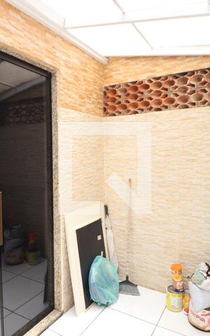 Casa para alugar com 70m², 2 quartos e 1 vagaÁrea de Serviço