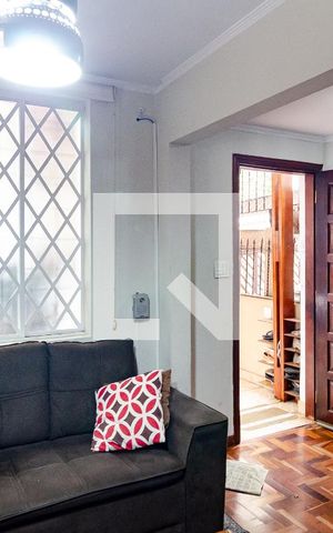 Casa à venda com 185m², 3 quartos e 5 vagas Casa à venda com 185m², 3 quartos e 5 vagasSala