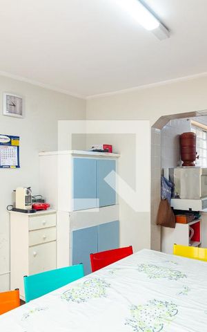 Casa à venda com 185m², 3 quartos e 5 vagas Casa à venda com 185m², 3 quartos e 5 vagasCopa