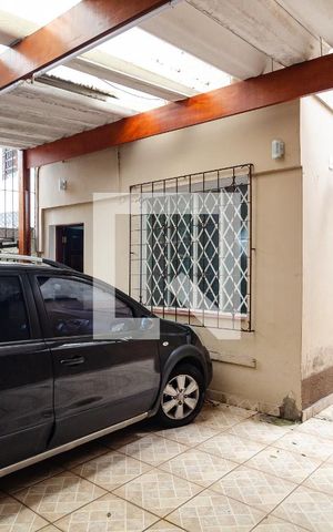 Casa à venda com 185m², 3 quartos e 5 vagas Casa à venda com 185m², 3 quartos e 5 vagasGaragem
