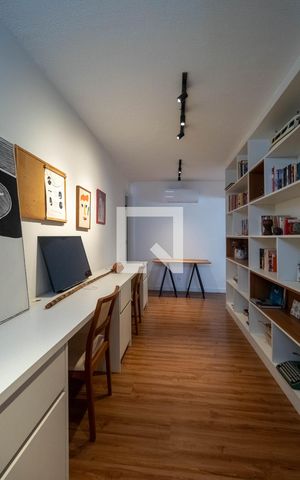 Apartamento à venda com 124m², 2 quartos e sem vaga Apartamento à venda com 124m², 2 quartos e sem vagaEscritorio