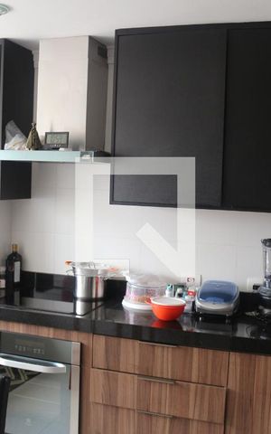 Apartamento à venda com 140m², 2 quartos e 2 vagasCozinha