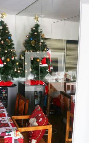 Apartamento à venda com 140m², 2 quartos e 2 vagasSala