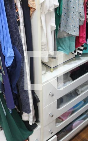 Apartamento à venda com 140m², 2 quartos e 2 vagasCloset