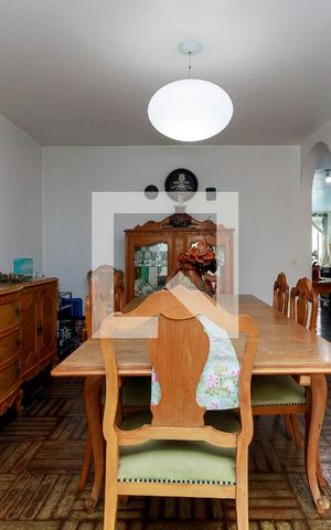 Casa para alugar com 450m², 3 quartos e 5 vagas Casa para alugar com 450m², 3 quartos e 5 vagasSala