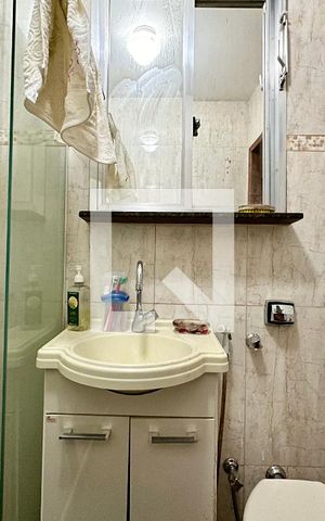 Apartamento para alugar com 67m², 2 quartos e sem vaga Apartamento para alugar com 67m², 2 quartos e sem vagaBanheiro e Área de Serviço