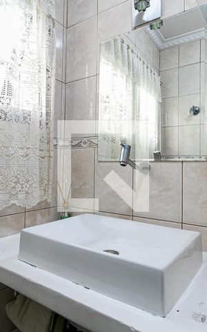Casa à venda com 280m², 3 quartos e 2 vagasBanheiro 2