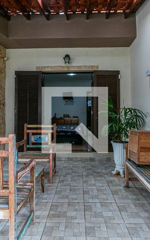 Casa à venda com 280m², 3 quartos e 2 vagasSuíte - Varanda