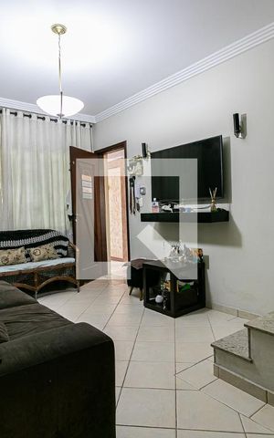 Casa à venda com 280m², 3 quartos e 2 vagasSala