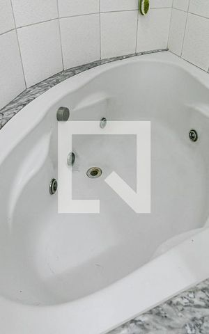 Casa à venda com 280m², 3 quartos e 2 vagasBanheiro da Suíte