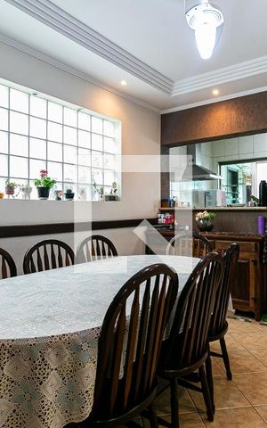 Casa à venda com 280m², 3 quartos e 2 vagasCopa / Cozinha