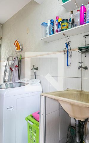 Casa à venda com 280m², 3 quartos e 2 vagasÁrea de Serviço