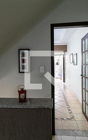 Casa à venda com 280m², 3 quartos e 2 vagasSala