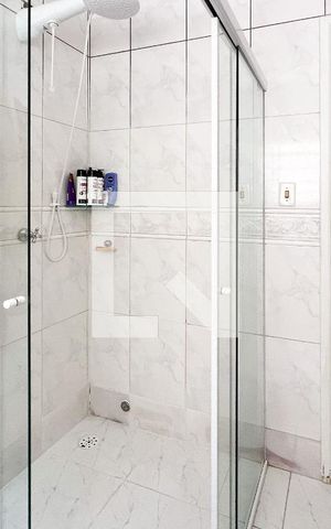 Casa à venda com 160m², 2 quartos e 1 vaga Casa à venda com 160m², 2 quartos e 1 vagaBanheiro