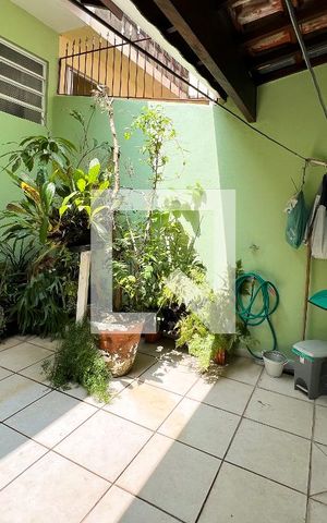 Casa à venda com 160m², 2 quartos e 1 vaga Casa à venda com 160m², 2 quartos e 1 vagaPátio/Área de Serviço