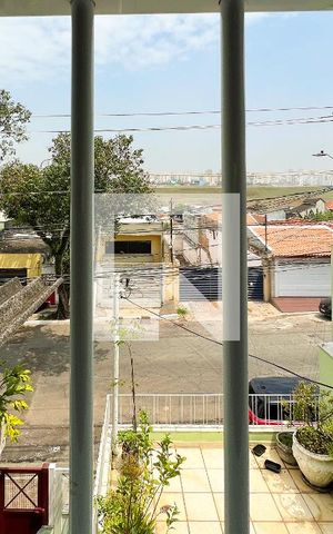 Casa à venda com 160m², 2 quartos e 1 vaga Casa à venda com 160m², 2 quartos e 1 vagaVista