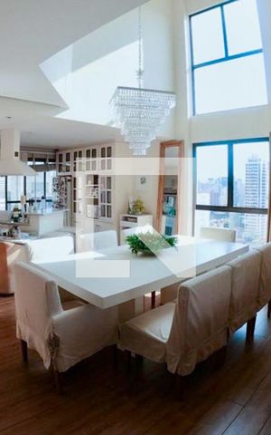 Apartamento à venda com 135m², 2 quartos e 2 vagas Apartamento à venda com 135m², 2 quartos e 2 vagasSala