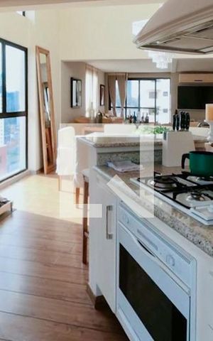 Apartamento à venda com 135m², 2 quartos e 2 vagas Apartamento à venda com 135m², 2 quartos e 2 vagasCozinha