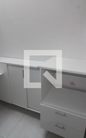 Casa à venda com 60m², 2 quartos e 1 vagaÁrea de Serviço