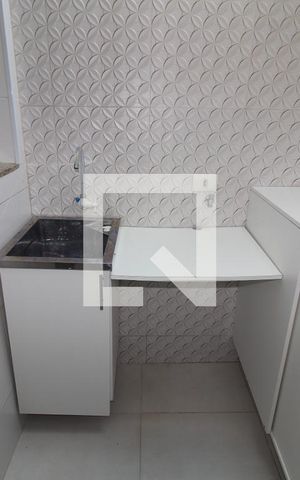Casa à venda com 60m², 2 quartos e 1 vagaÁrea de Serviço