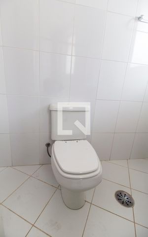 Casa de condomínio à venda com 400m², 4 quartos e 6 vagas Casa de condomínio à venda com 400m², 4 quartos e 6 vagasBanheiro da Suíte 3