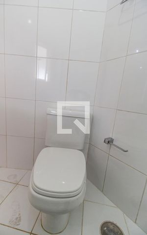 Casa de condomínio à venda com 400m², 4 quartos e 6 vagas Casa de condomínio à venda com 400m², 4 quartos e 6 vagasBanheiro