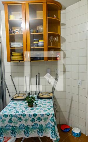 Apartamento para alugar com 60m², 2 quartos e 1 vaga Apartamento para alugar com 60m², 2 quartos e 1 vagaCozinha - Armários