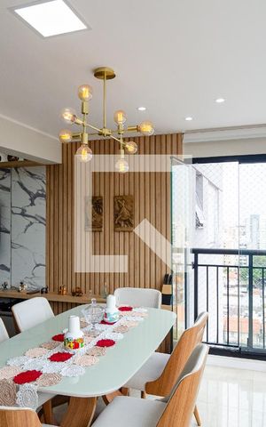 Apartamento à venda com 81m², 2 quartos e 2 vagasSala