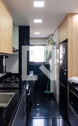 Apartamento à venda com 81m², 2 quartos e 2 vagasCozinha