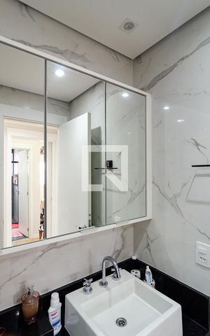 Apartamento à venda com 81m², 2 quartos e 2 vagasBanheiro Social