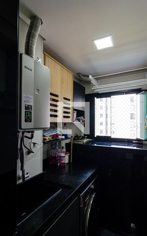Apartamento à venda com 81m², 2 quartos e 2 vagasLavanderia