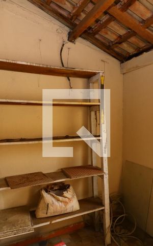 Casa à venda com 200m², 3 quartos e 2 vagasDepósito
