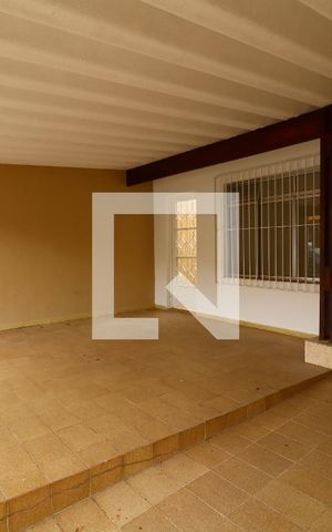 Casa à venda com 200m², 3 quartos e 2 vagasGaragem