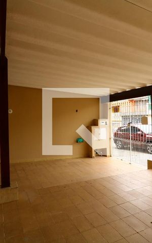 Casa à venda com 200m², 3 quartos e 2 vagasGaragem