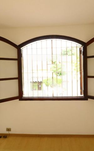 Casa à venda com 200m², 3 quartos e 2 vagasQuarto 3